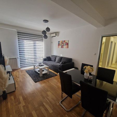 Apartman Tri S Arandjelovac Esterno foto